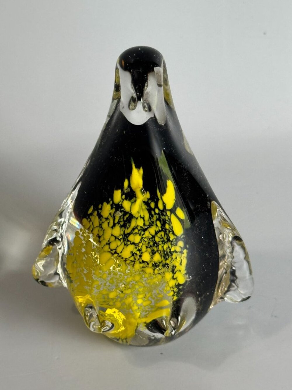 Vintage Art Glass Penguin Paperweight Black Yellow Controlled Bubble 4 1/2" - Picture 4 of 11